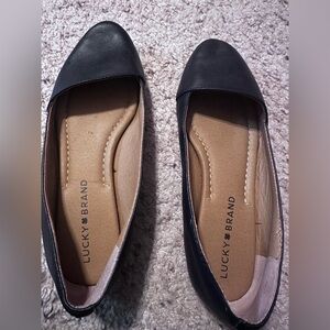 Lucky brand Navy flats
